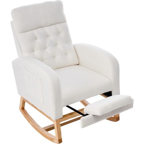 Sedia a dondolo in bouclé bianco con poggiapiedi estensibile e tasche laterali 123 x 65,5 x 102 cm (1/5)