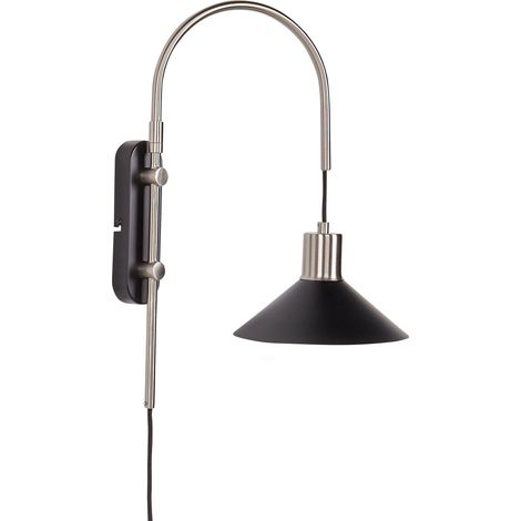 Lampada da parete moderna in metallo nero con paralume a cono e interruttore On/Off Sissa