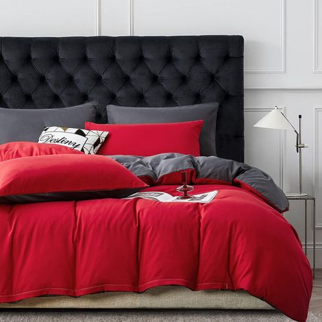 Housse de Couette 220x240cm Rouge Gris Unie Réversible Parure de Lit 2 Personnes Microfibre avec Fermeture Éclair Sets de Housse de Couette avec 2 Taie d'oreiller 65x65cm (1/5)