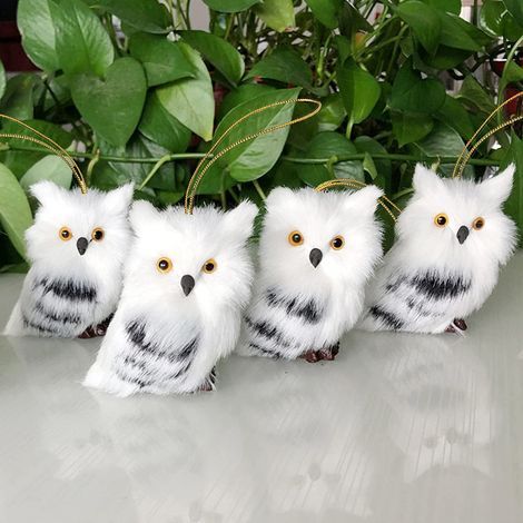 Sechs weiche, schwarz-weiße Eulen als Weihnachtsdekoration, niedliche Eulen zum Aufhängen am Baum und weiche Baby-Eulen als Weihnachtsdekoration. (1/5)