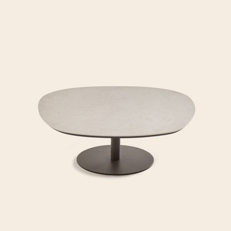 Table basse en Piètement métal bronze et plateau pierre effet travertin  ISMERIA (1/4)
