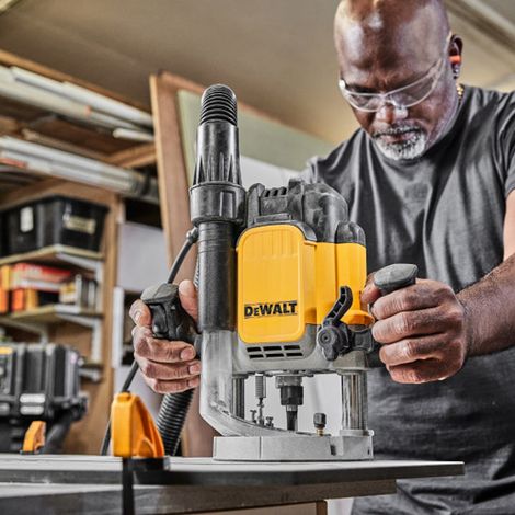 Fresadora de 2300W, 6-12 mm DWE625KT-QS DEWALT