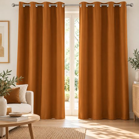 Rideau obscurcissant à œillets 135 x 240 cm – Lot de 2 – Uni Camel (1/4)