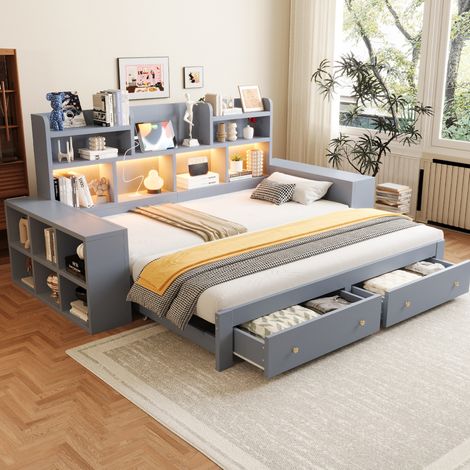 MODFU – Letto a panca estensibile 90-180x200 cm in MDF/compensato con vani contenitore, 2 cassetti, mensole, LED e prese integrate per monolocale – Grigio (1/5)