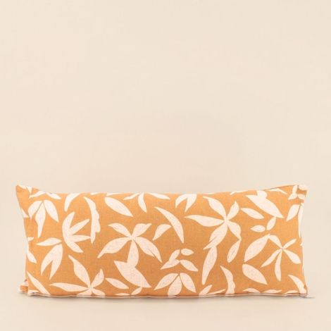 Coussin imprimé feuillage ocre 30x70cm (1/5)