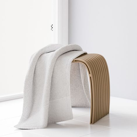 Tabouret ergonomique de salle de bain avec pieds antidérapants et lattes incurvées, bambou, Schulte, 46 x 40 x 30 cm