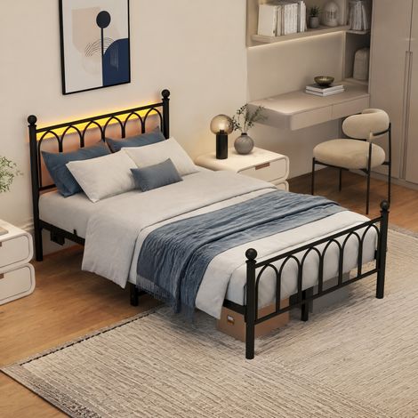 Cama de metal 120x200 cm con LED, estación de carga USB y enchufe, negro DESVIAE (1/5)