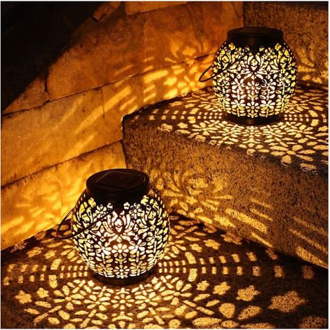 Lampes solaires de jardin, lot de 2 lampes solaires d'extérieur à suspendre, étanches IP65, lumière blanche chaude (1/5)