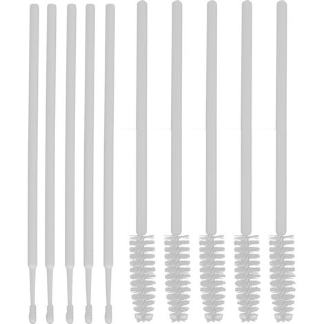 Kit outil de pose de cils avec mascara, brosses et cotons-tiges (1/5)