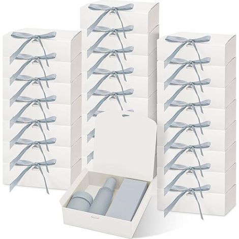 White Folding Gift Boxes with Lid and Ribbon (1/4)