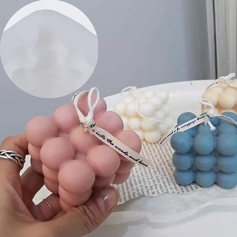 Lot de 2 moules à bougies 3D en silicone pour la fabrication artisanale de bougies, avec des boules superposées pour vos créations DIY. (1/3)