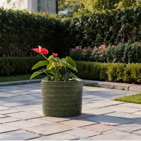 Cache-pot en céramique olive 17,5 cm avec relief chevrons (1/5)