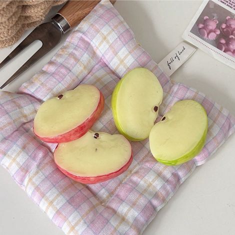 pince à cheveux imitation pomme, accessoire mignon et adorable, pince bec de canard amusante et féminine, cadeau d'anniversaire pour vos amies et camarades de classe. (1/5)