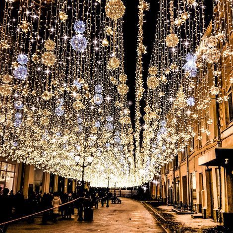 Eisregen Lichterkette Außen Eisregenvorhang Lichtervorhang Warmweiß, 9 Beleuchtungsmodi und Memory-Funktion, 3 x 1m mit 150 LEDs (1/5)