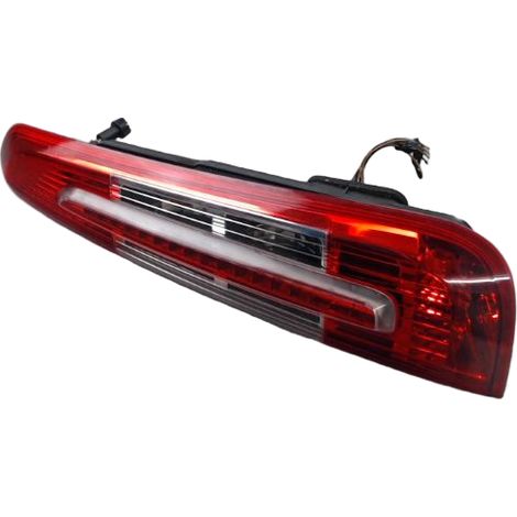 [PRODUIT D'OCCASION] Feu Arrieree Droit FORD C-max ♻️ Ref Oe. 1619507 - Garantie à vie (1/3)