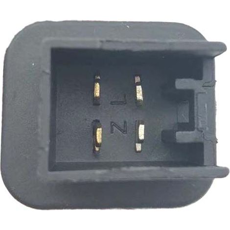Compatible with the Besturn B50/B70 FA01-66490 4-pin premium brake light switch (1/3)