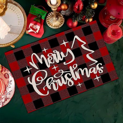 sets de table de Noël roses enneigés, motif sapins de Noël, pour une table d'hiver. (1/5)