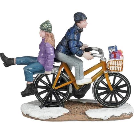 Travelling on bycicle - Luville