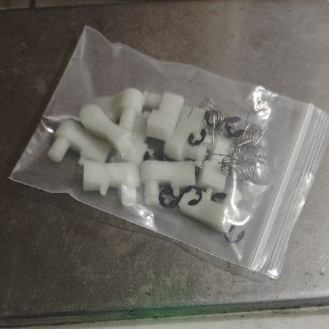 587655001 587654901 Ressort à cliquet de souffleur EBZ6500 EBZ7500 EBZ8500 (1/4)