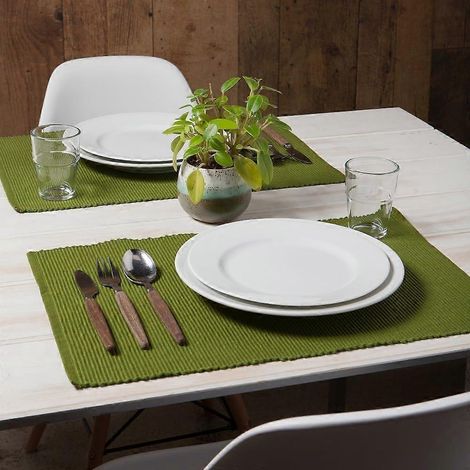 Sets de table en coton côtelé, couleur : vert sapin, dimensions approximatives : 19 x 0,1 x 13 pouces (1/4)