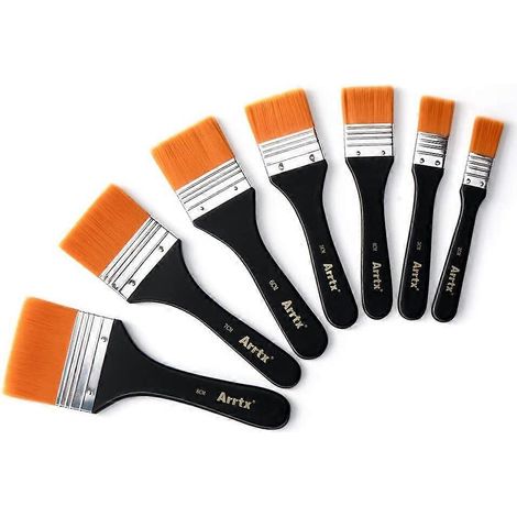 Set mit 7 flachen Pinseln zum Auftragen von Gesso, Ölfarbe und Aquarellfarbe.