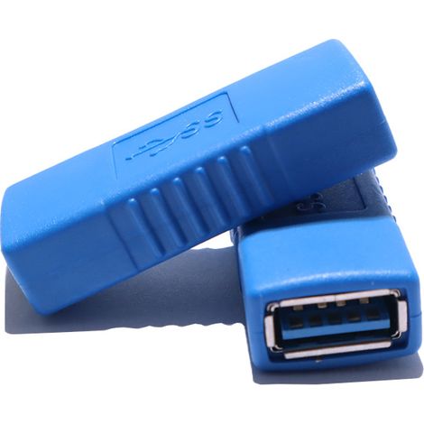 USB-Verlängerungskabel (weiblich auf weiblich) mit blauer, transparenter Geflechtschirmung USB-Anschlussadapter (weiblich) mit USB-Buchsen an beiden Enden. (1/4)