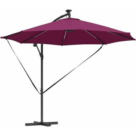 Parasol rouge bordeaux, dimensions : 294 x 294 x 248 cm, matériau : polyester et aluminium. (1/4)