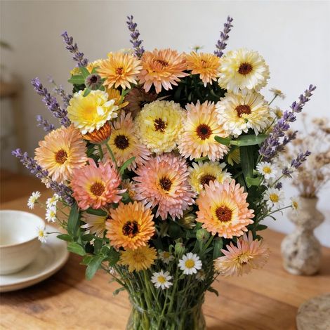 Lot de Graines de Fleurs – 1000 Graines Calendula (Souci) + 1500 Graines Lavande + 2000 Graines Camomille – Mélange Non-OGM, Floraison Abondante, Jardin, Balcon