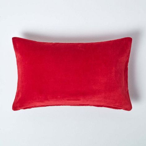 HOMESCAPES Red Velvet Rectangular Cushion Cover, 30 x 50 cm