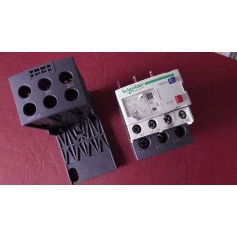 LR3D22 : 16 - 24A RELAIS THERMIQUE + SOCLE , SCHNEIDER OVERLOAD ( LRD