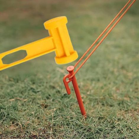 Marteau de camping pour piquets de tente, marteau robuste pour piquets de tente, marteau à main portable en PE pour le camping, la randonnée et autres activités de plein air. (1/5)