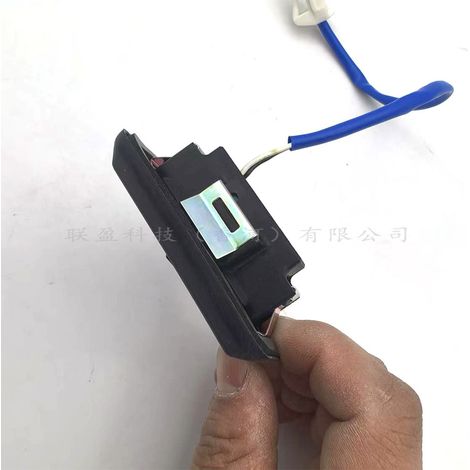 Suitable for Hyundai and Kia 81260-2G000812602G000 trunk lid lock release switch in the trunk. (1/4)