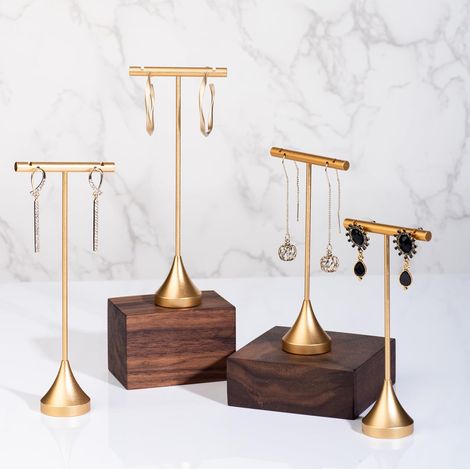 Juego de 4 soportes para pendientes dorados - Soporte en forma de T, barra en T - Organizador de joyería para exposiciones online - Accesorios para fotografía (1/5)