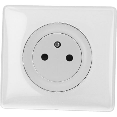 Legrand – Prise de courant Céliane 2P+T 16A blanche – Installation en surface – Supporte jusqu'à 3680W – Bornes automatiques pour connexion sûre (1/6)