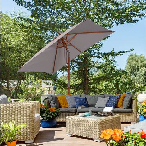 Ombrellone da giardino inclinabile in legno grigio 200x150x235 cm con copertura in poliestere e stecche in bambù (1/5)