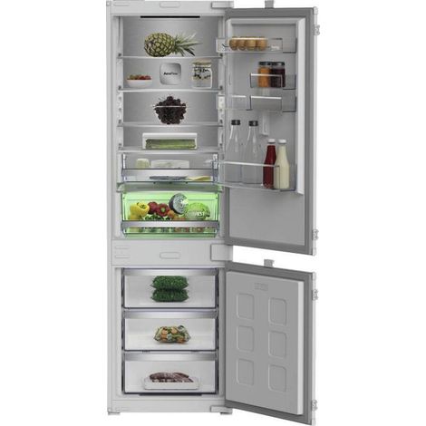 Beko B7BCNA295HS2. Capacità netta totale: 270 L. Cerniera porta: Destra. Classe climatica: SN-T, Emissione acustica: 35 dB. Capacità netta frigorifero: 194 L, No Frost (frigorifero), Sistema Multi-...