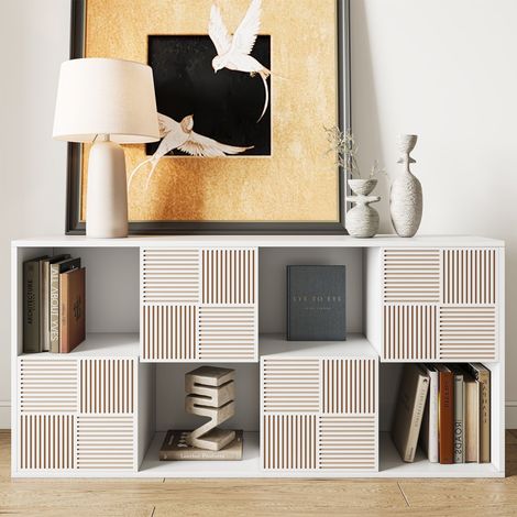 Libreria modulare stile scandinavo, mobile contenitore 8 scomparti in legno con 4 ante intagliate, scaffale a cubi con pannello posteriore chiuso, 60x30x125 cm - Bianco