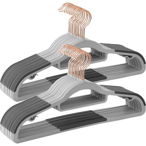 SONGMICS Grucce 30 Pezzi, Grucce Appendiabiti in Plastica, Antiscivolo, Salvaspazio, Spesso 0,5 cm, Largo 42 cm, Gancio Girevole a 360° Color Oro Rosa, Grigio Chiaro e Grigio Scuro CRP020G01 (1/5)