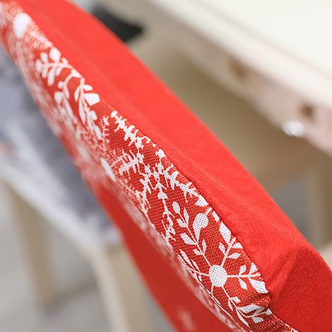 Housses de table et de chaises rouges et grises à motifs de Noël (soldes) (1/5)