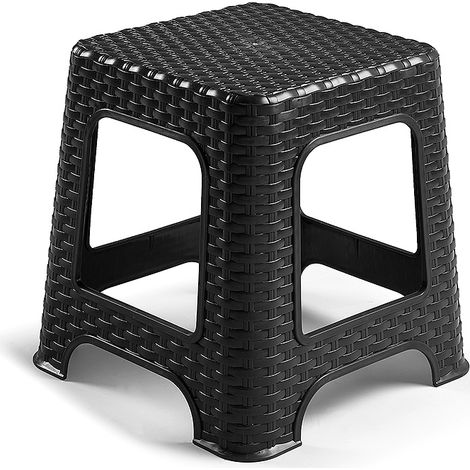 Taburete de Rattan bajo  Negro