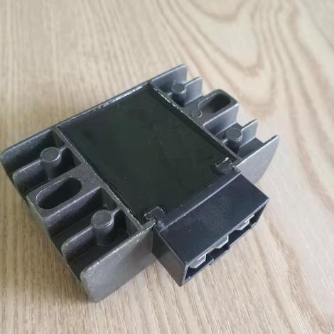 Motorcycle voltage regulator compatible with WY125C, YBR, Tianjian 125, Zongshen, Loncin 150, Qiaoge 100 silicon rectifier (1/5)