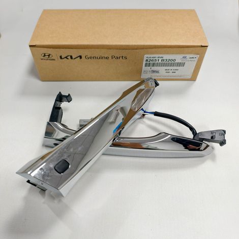 Die Teilenummern 82651-B3200 und 82661-B3200 sind für Hyundai- und Kia-Automobilteile, insbesondere für galvanisierte induktive Türgriffe, anwendbar. (1/5)