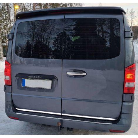 Embellecedor cromado para la puerta del maletero del Mercedes Vito W447 (1/2)