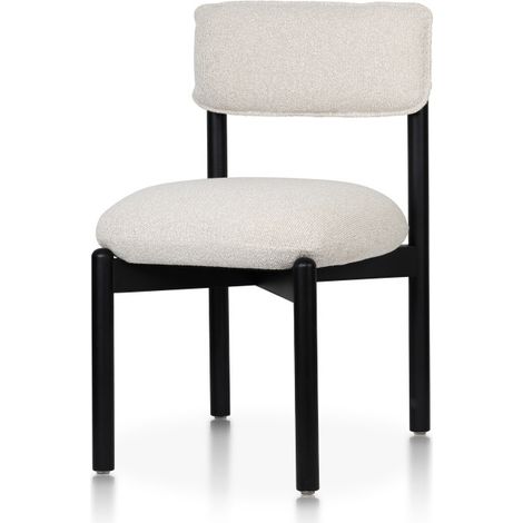 Silla de madera negra con asiento y respaldo tapizados en tela jaspeada de color beige claro – Moderna y cómoda