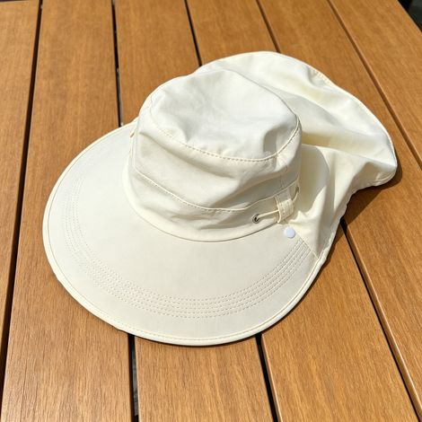 Chapeau écharpe extérieur pour femmes, ouverture pour queue de cheval, masque facial détachable, bord respirant, écharpe fraîche, chapeau de soleil d'été avec voile, masque réglable et large bord, pli (1/5)