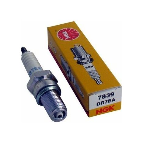 NGK DR7EA spark plugs: Genuine product guaranteeing high performance. (1/2)