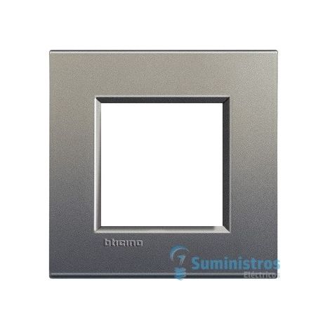 Placa cuadrada de 2 módulos Livinglight BTILNA4802AE