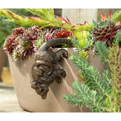 Lemur and Pup Plant Pot Hanger