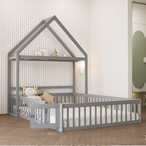 Kinderbett im Hüttenstil – 140 x 200 cm – Sicherheitsbarriere, Tür, Dach, Regal, Aufbewahrungsstange – modernes Design – massives Kiefernholz – grau