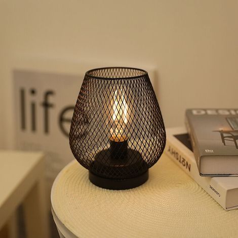 Lot de 2 Lanterne LED à cage en métal Alimenté par pile Lampe d'appoint sans fil avec ampoule LED de style pour les mariages Des soirées pour l'intérieur Extérieur -le noir (1/4)